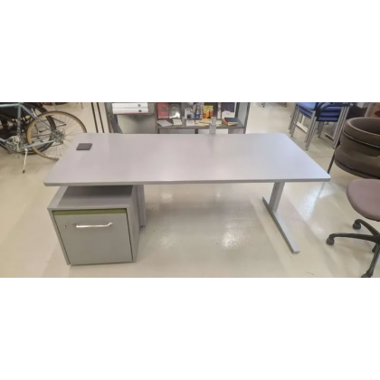 Schreibtisch Neud&ouml;rfler mit inkludierten Rollcontainer - 180 x 80 cm - M&ouml;bel