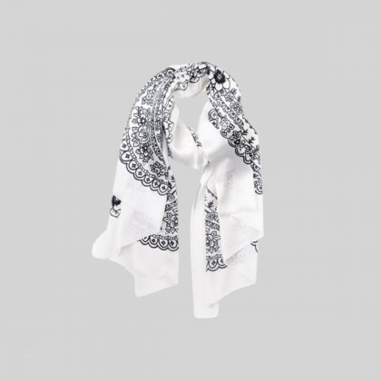 "Adela Kuliga" Schal