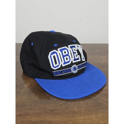 OBEY Snapback Kappe, schwarz/blau