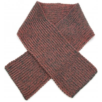 Handgestrickter Schal