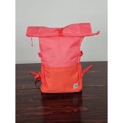 Bunter Rolltop- Rucksack von Tchibo