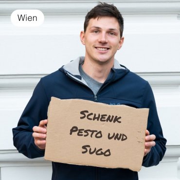 Schenk jungen Erwachsenen Sugo und Pesto