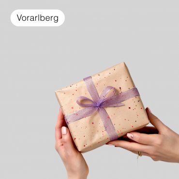 Schenk obdachlosen Menschen ein warmes Essen