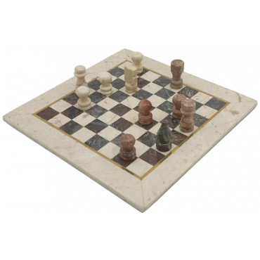 Schachspiel aus Marmor weiß