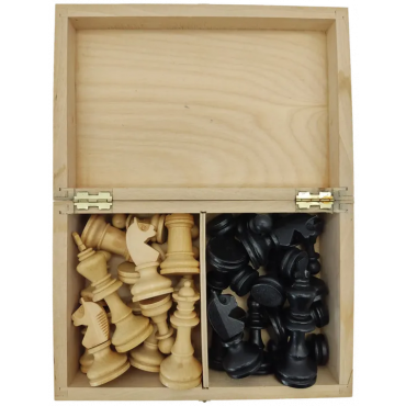 Schachfiguren aus Holz 