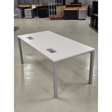 Steelcase Schreibtisch weiß/grau - 160 x 80 cm - Büromöbel 