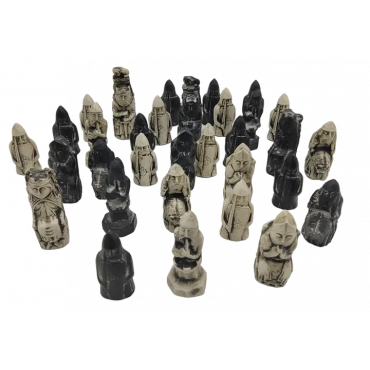 Schachfiguren - schwarz/weiß im gotischen Stil