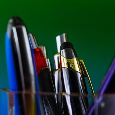 Schenk Kugelschreiber für Schüler*innen aus der Ukraine
