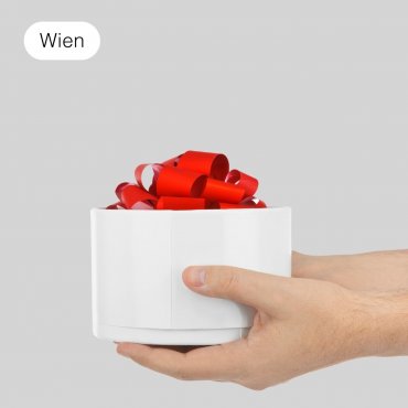 Schenk ein Paket mit Taschentüchern, Proviant und Süßem für obdachlose Menschen