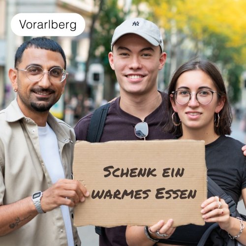 Schenk obdachlosen Menschen ein warmes Essen
