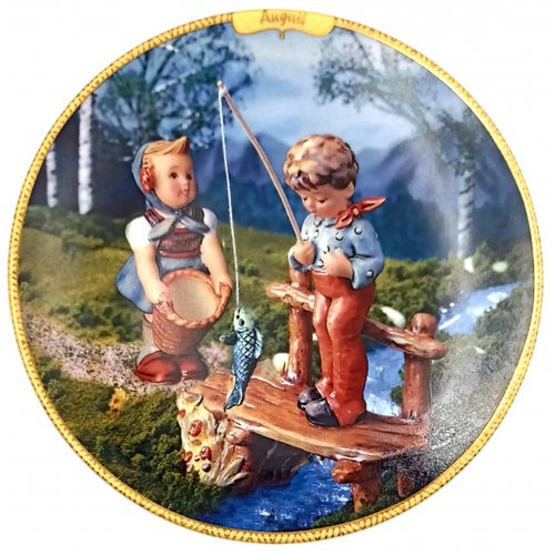 Sammelteller „Kindheitsfreuden der Jahreszeiten“ von M.I. Hummel - August (Teller A 48)