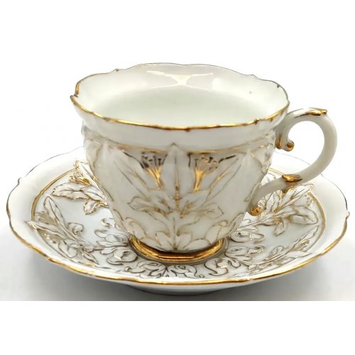 Tasse mit Untertasse Meissen (2-teilig) - gold gehöhter reliefierter Blattdekor