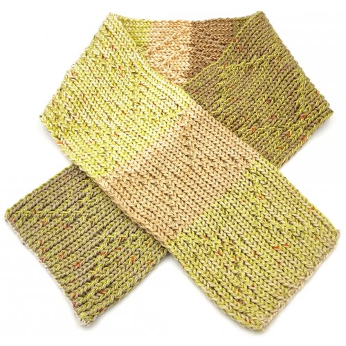 Handgestrickter Schal