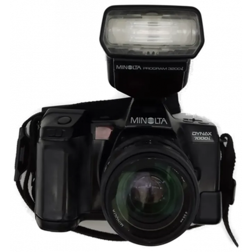 MINOLTA DYNAX 7000i - Spiegelreflexkamera inkl. Zubehör