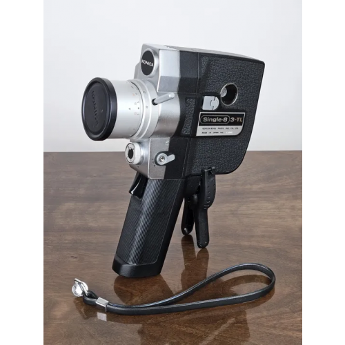 Vintage Konica Single-8, 3-TL Kamera (Dekoartikel)