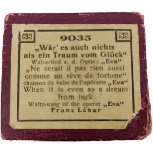 Musikrolle für ein altes Pianola (selbstspielendes Klavier)